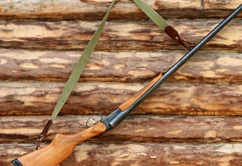 Батыс Қазақстанда аң аулау кезінде 17 жасар балаға оқ тиді