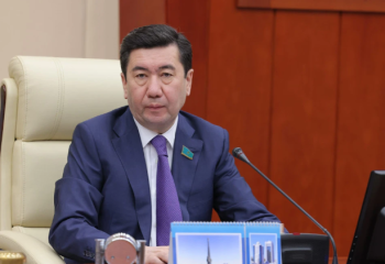 Мәжіліс спикері Ерлан Қошанов демалысқа кетті