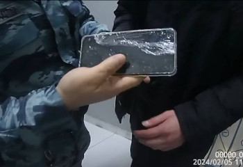 Қоғамдық қорғаушылар түрмедегілерге телефон бермек болған