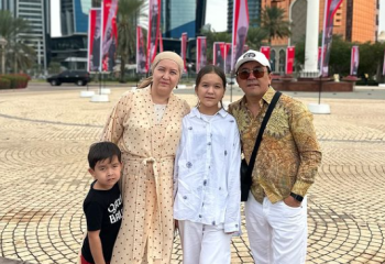 Әнші Заттыбек Көпбосынұлы шетел аралап жүрген сәтін көрсетті