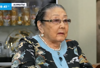 Бибігүл Төлегенова анасы өнеріне неліктен қарсы болғанын айтты