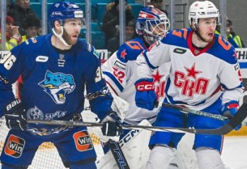 Драмой обернулся юбилейный матч «Барыса» в КХЛ