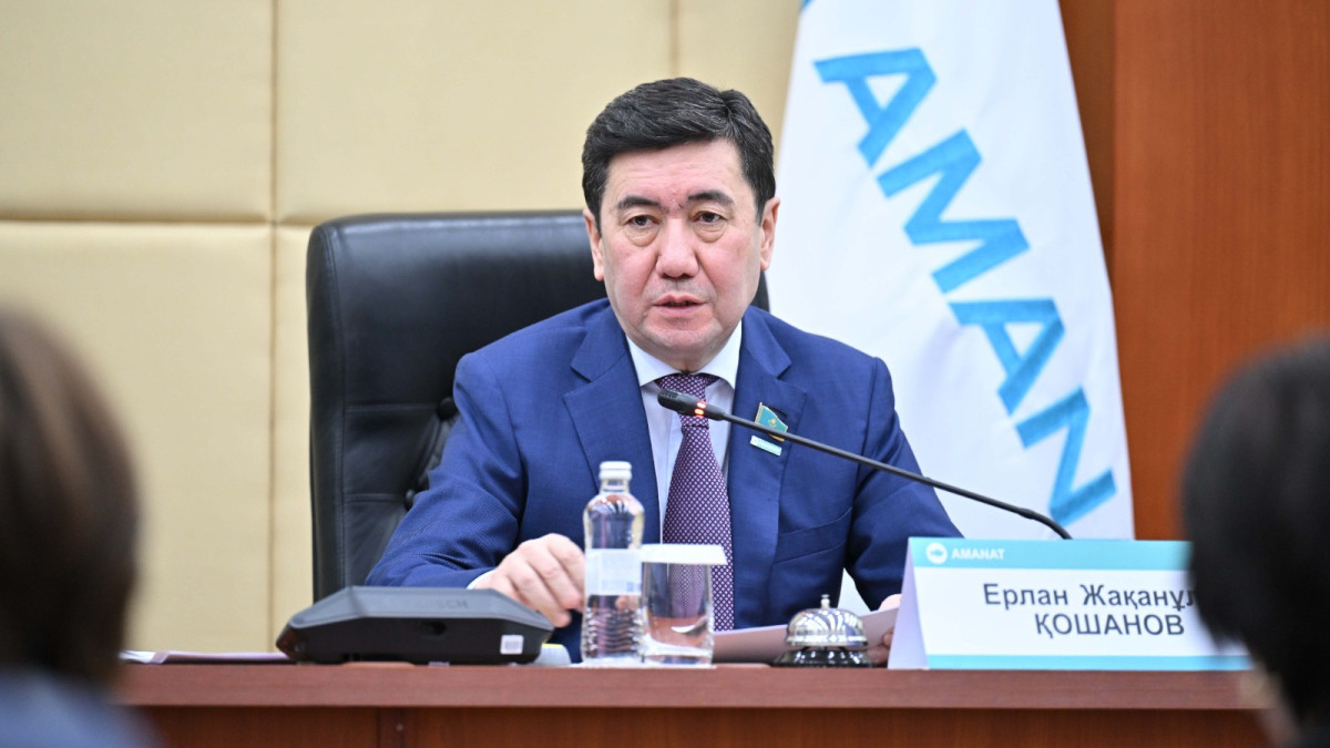  ©Жаслан ЖУМАБЕКОВ 