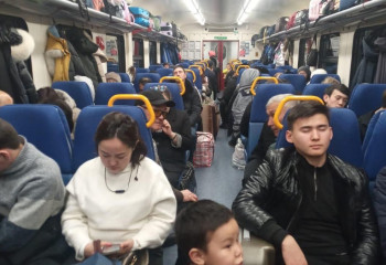 Қар құрсауында қалған 400-ден астам адам пойызбен эвакуацияланды