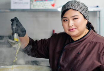 24 сағат бойы қайнайтын сорпаның қандай ерекшелігі бар? Кәсіпкер тың деректі бөлісті