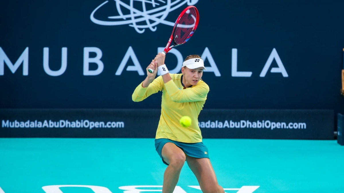 Елена Рыбакина прошла в полуфинал турнира в Абу-Даби