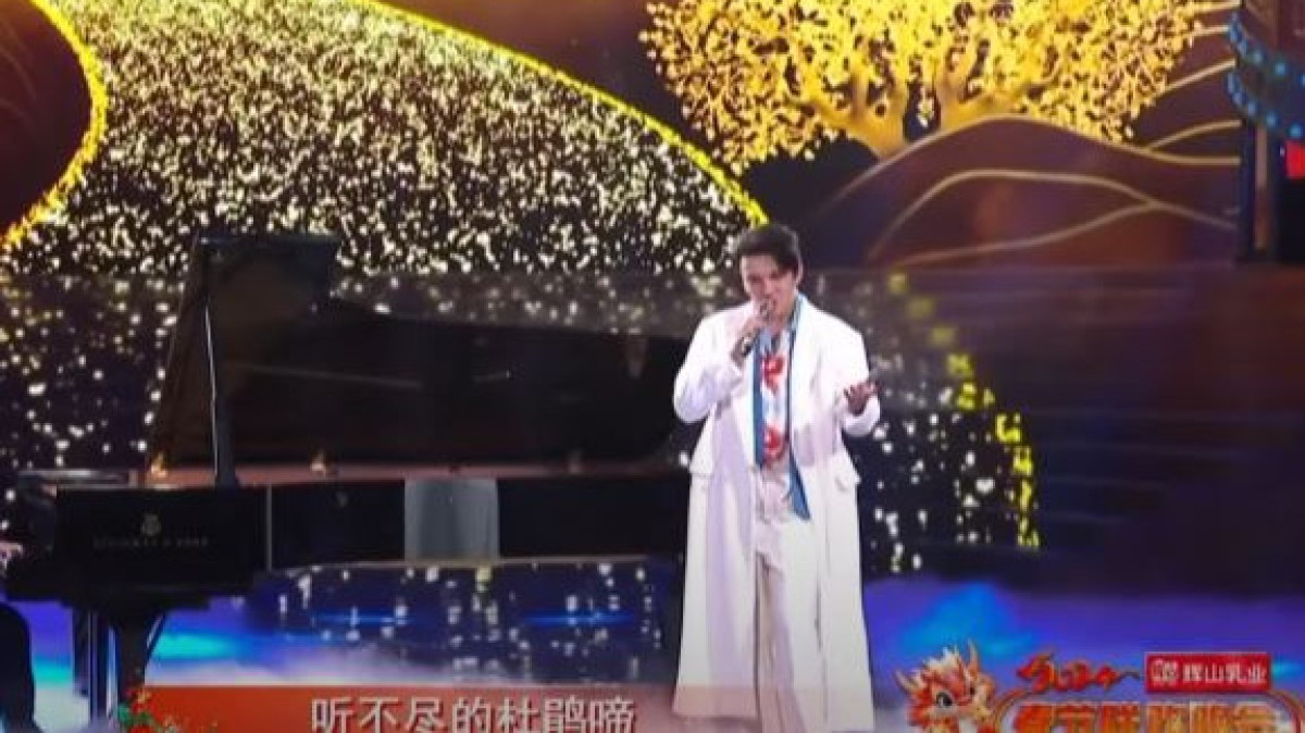 В канун китайского нового года Димаш выступил на главных телеканалах Китая