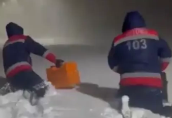 Президент боранды күндері халыққа көмектескен барша қызметкерлерге алғыс айтты