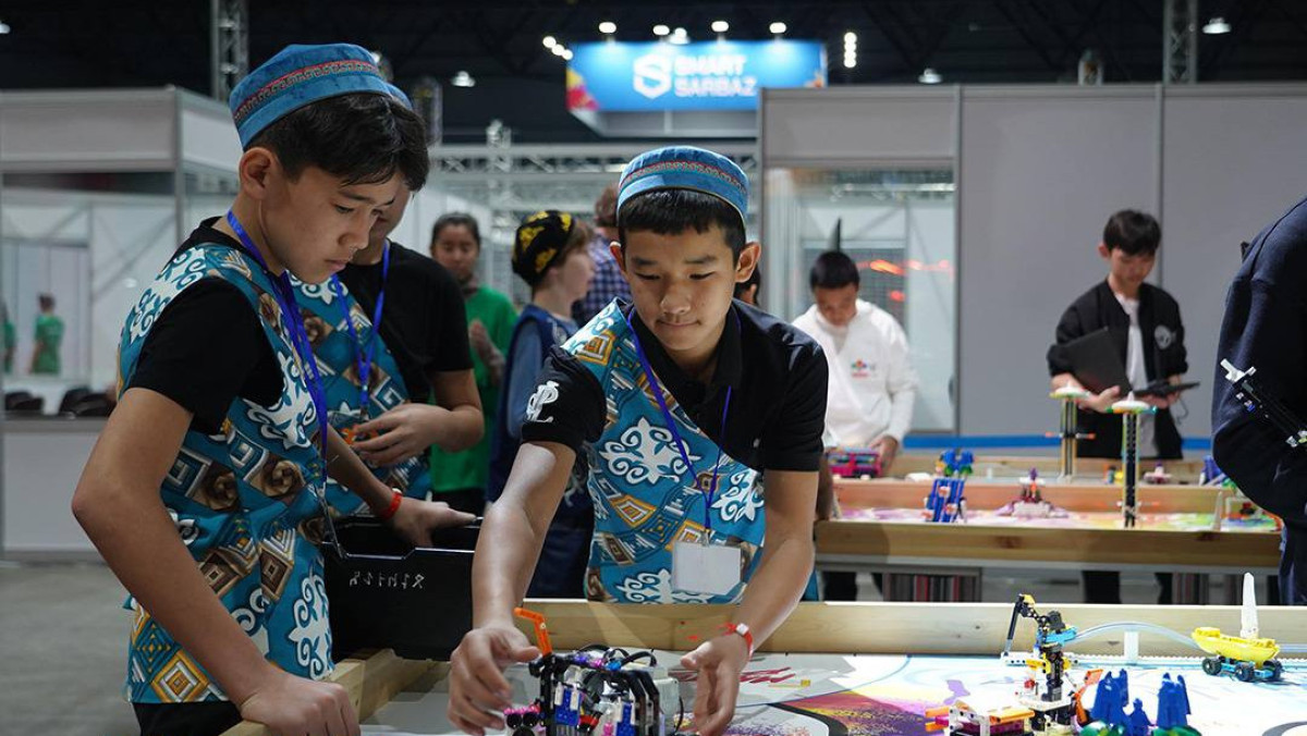 Более 3 тысяч школьников из десяти стран мира соберутся в Астане на чемпионате по робототехнике