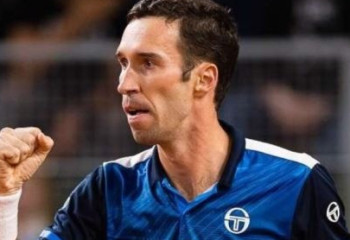 Михаил Кукушкин совершил фантастический рывок в чемпионской гонке ATP