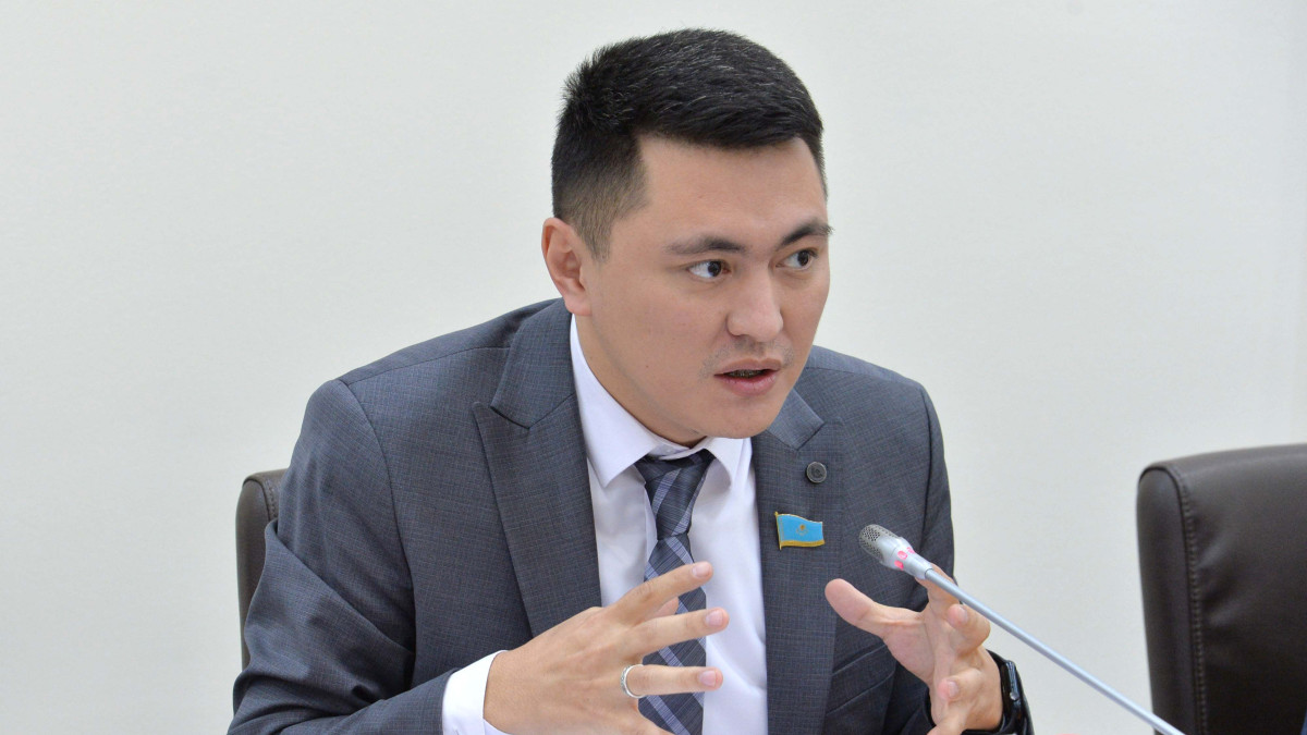  Мәжілістің баспасөз қызметі 