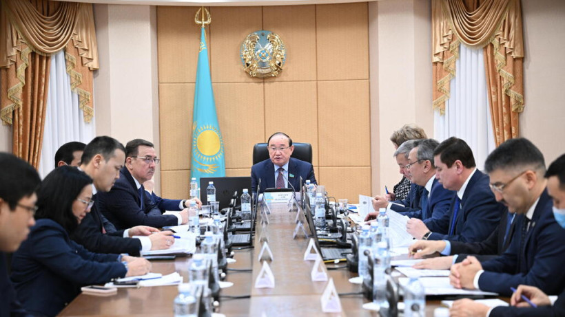  Сенаттың баспасөз қызметі 