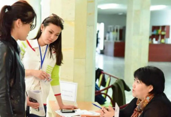 Как молодежи помогают трудоустроиться в Астане