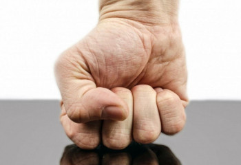 Алматыда «медреседе» оқыған бала оңбай таяқ жеген