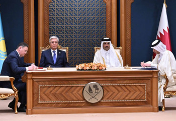 Президент Казахстана и Эмир Катара подписали ряд документов по итогам переговоров