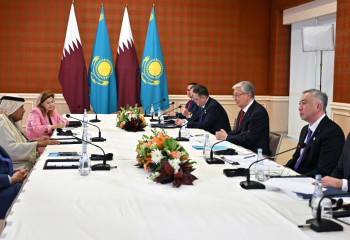 Глава государства принял председателя совета директоров Al Faisal Holding Фейсала бен Касима Аль Тани