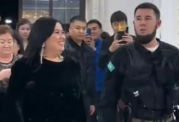 «Етегімнен тартпаңдаршы». Дариға Бадықова көпшіліктен сынауды тоқтатуды сұрады