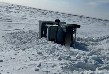 ГАЗель улетела в кювет на трассе в ВКО из-за нулевой видимости