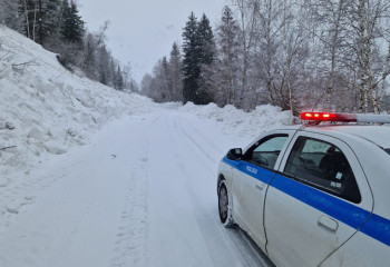 Движение транспорта ограничено в 9 областях страны