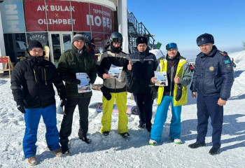 Спуски лавин провели в Алматинской области