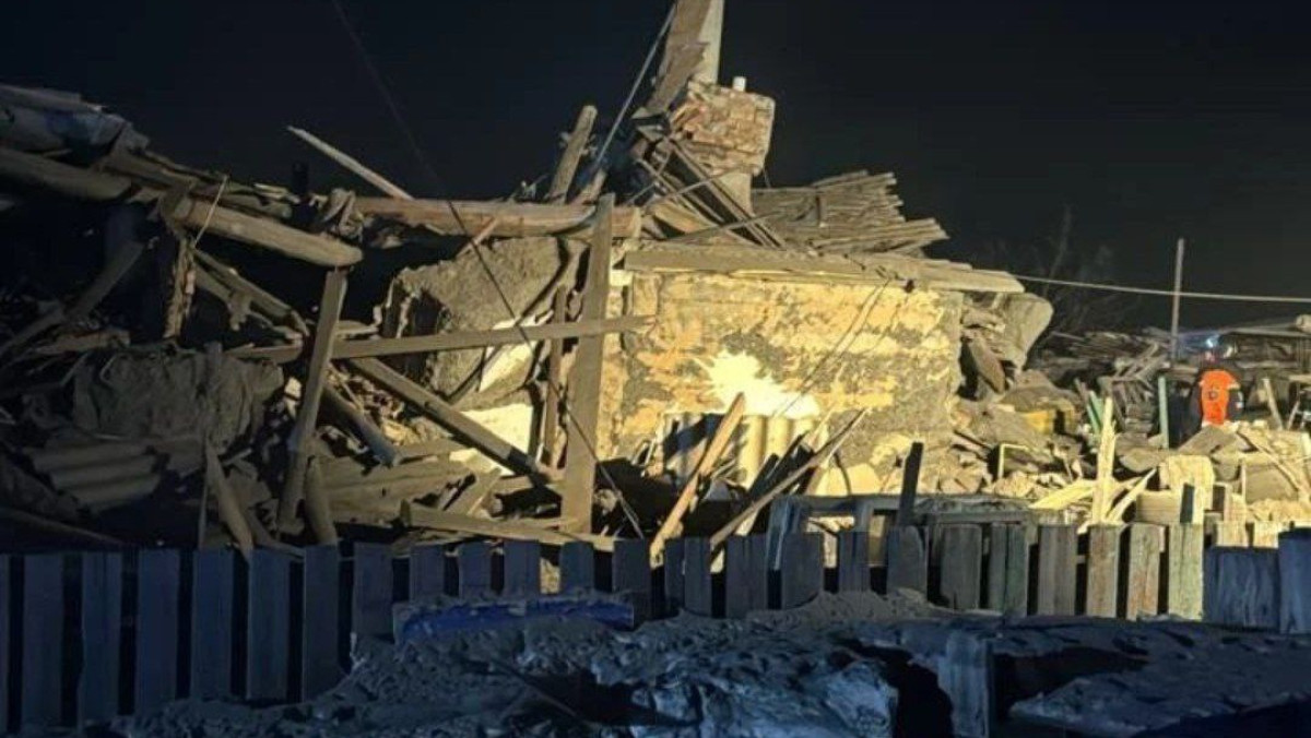 Қарағандыдағы жарылыс: Ауруханаға жеткізілген екі адамның жағдайы белгілі болды