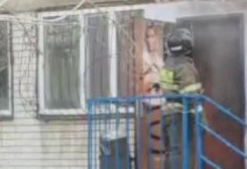 Пожарные эвакуировали 40 человек в результате пожара парикмахерской в Кызылординской области