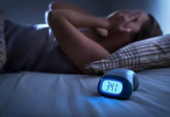 Ғалымдар нешеде ұйықтау керектігін айтты