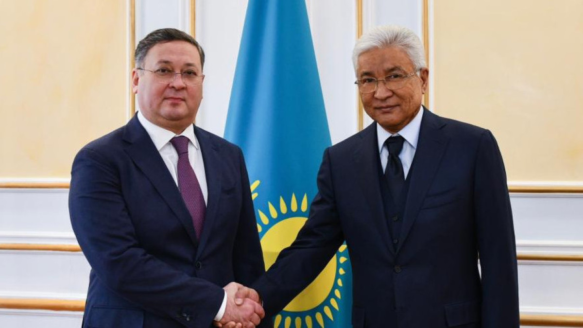 Глава МИД Казахстана принял Генерального секретаря ОДКБ