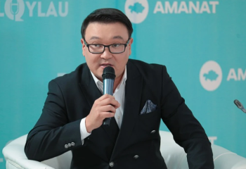 «Үшқоңыр қырат-жотасымен бір азаматтардың меншігіне өтіп кеткен». Серік Жұманғарин депутаттың сауалына жауап берді