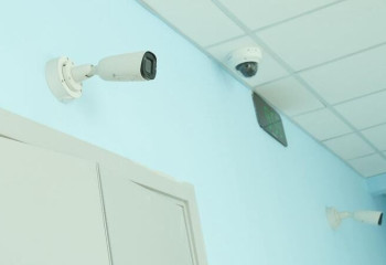 Систему безопасности внедрили во всех школах и детсадах Алматы