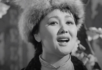 Қазақтың «Джина Лоллобриджидасы» атанған «Майқанова апай»