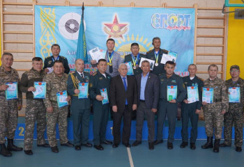 В Алматы прошел республиканский турнир среди учителей НВП