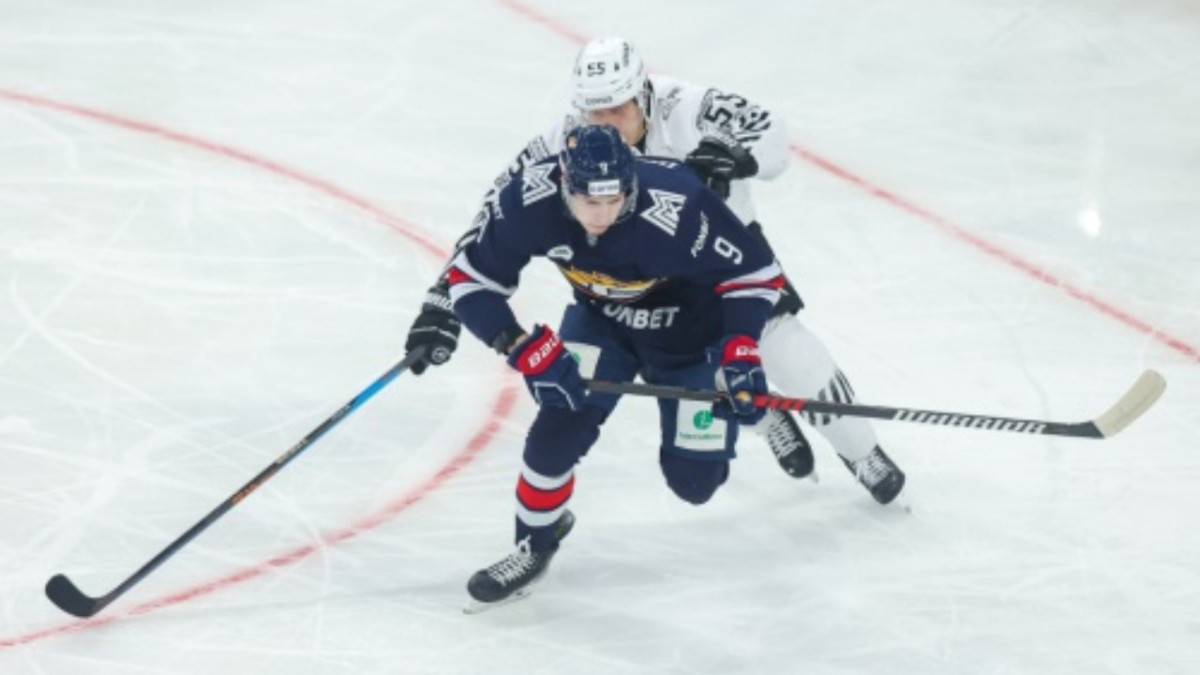 Двухлетний контракт предложил один из лидеров КХЛ хоккеисту сборной Казахстана