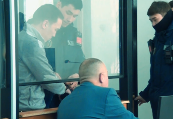 Главбух гимназии в Актобе осужден за хищение почти 1 млн долларов: на процессе присутствовали бухгалтеры других школ