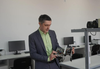 Ученый университета Букетова занимается разработкой устройств для автоматического воспроизведения музыкальных композиций