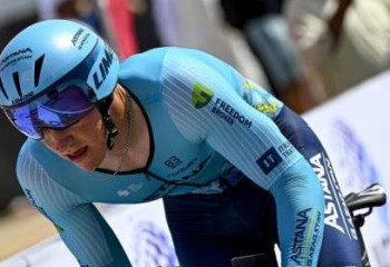 Гонщик «Астаны» пробился в топ-5 шестого этапа «Тура ОАЭ»