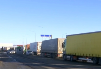 Қазақстанда ауыр жүк көліктерінің қозғалысына шектеу енгізіледі