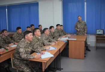 Қазақстанның Қарулы күштеріне жаңа дайындық курсы енгізілді