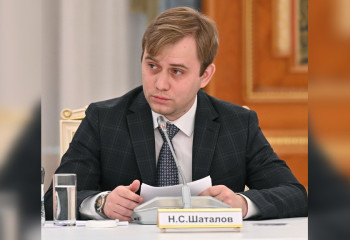 Людей в Шахтинске 