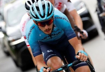 Гонщики «Астаны» финишировал в топ-10 «Трофео Лайгуэлья»