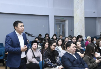 Children's safety discussed with parents of capital's schoolchildren