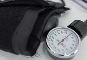 Түркістанда тұрғынды қараудан бас тартқан емханаға айыппұл салынды