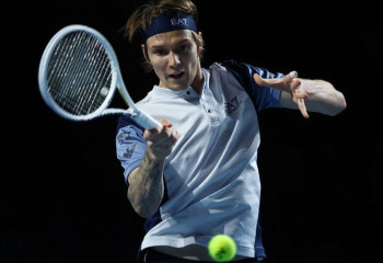 Александр Бублик Дубайда 22 эйс жасап, ширек финалға шықты