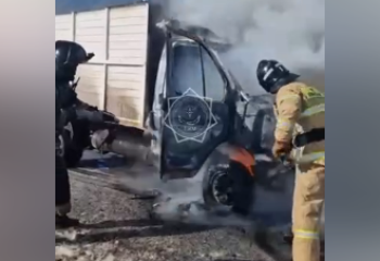 Авто загорелось на дороге в Астане