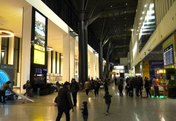 Қазақстан бірыңғай уақыт белдеуіне көшті: Елорда әуежайында жолаушылар 5 сағат рейс күткен