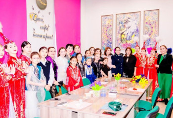 Образовательный клуб для школьниц открыли в Астане