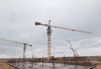 Крановщик погиб во время работы в ВКО