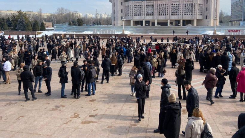  Социальные сети 