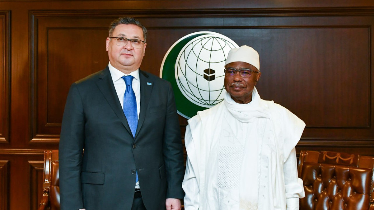 Kazakh FM meets with Secretary General of the OIC