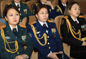 Қорғаныс саласында еңбек ететін әйелдер туралы не білеміз